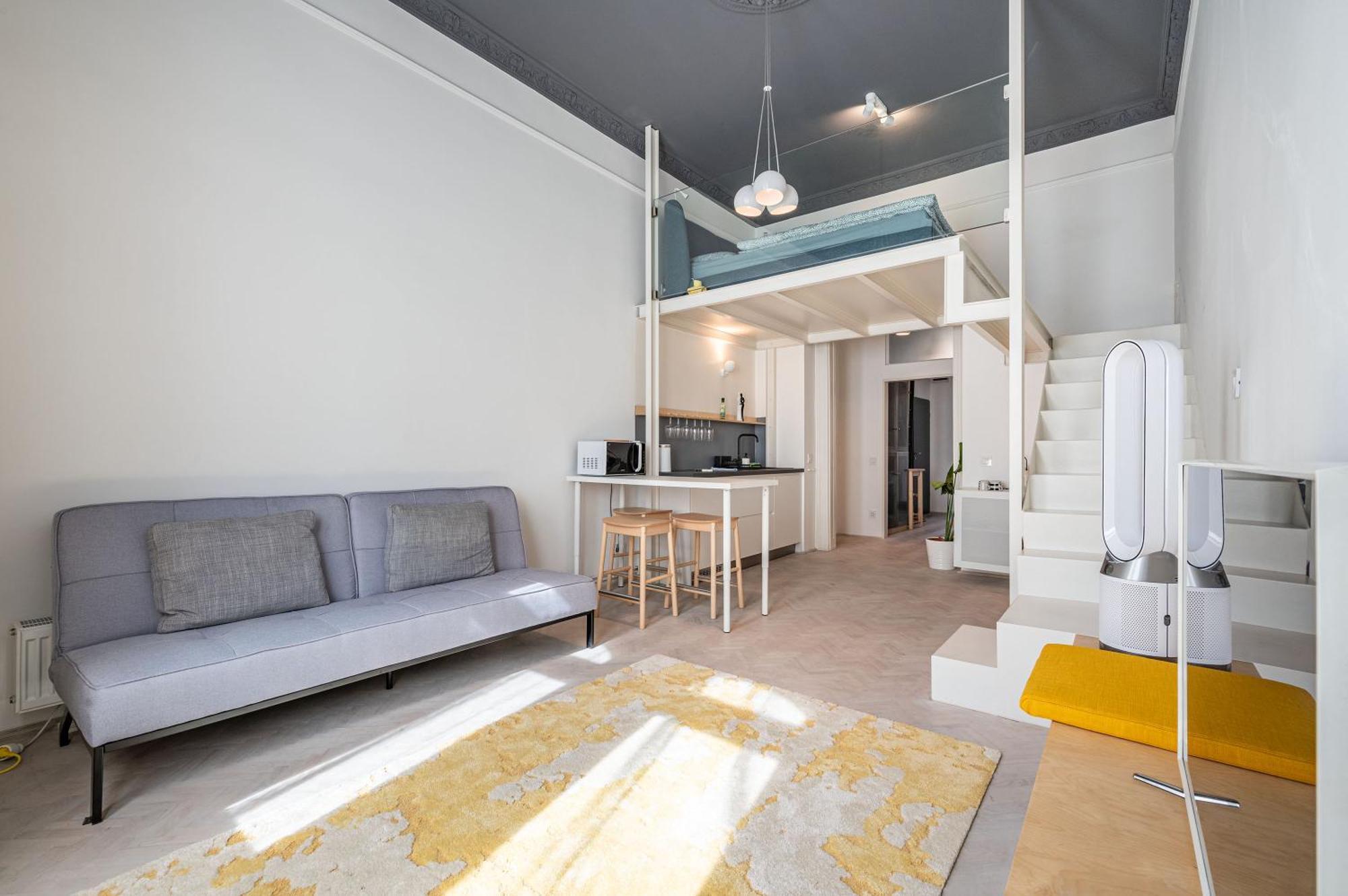 Soho Apartment *